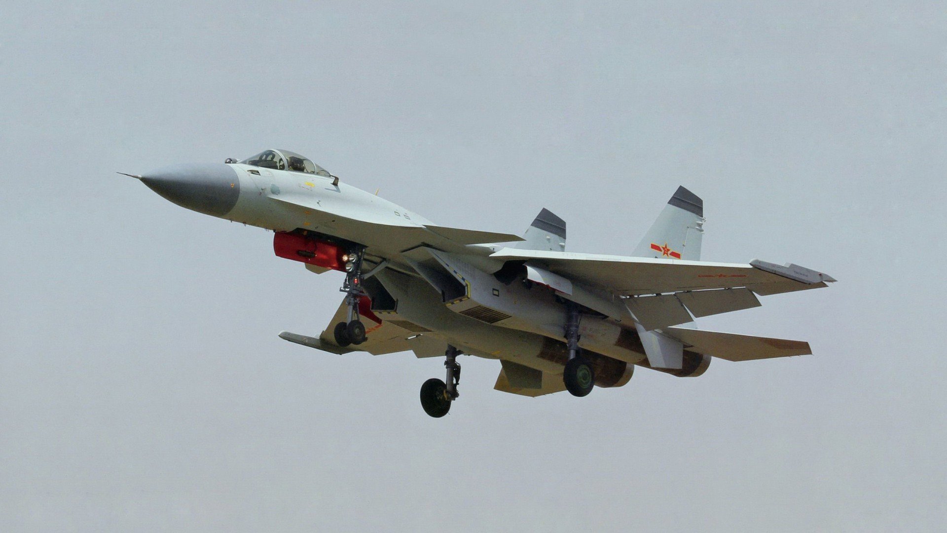 爱游戏官网-西甲裁判语境处理系统提升多语言比赛交流一致性成效评估，足球裁判语言